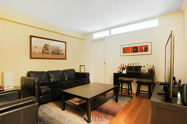 Rented by Town Residential | media 17