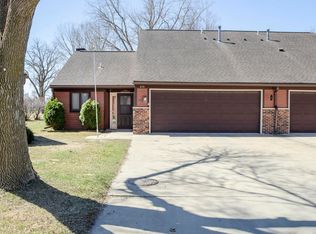 879 15th Ave SE, Rochester, MN 55904