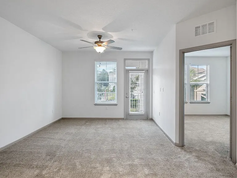 Park Avenue Apartments — Photo 52
