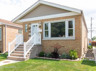5611 S Massasoit Ave, Chicago, IL 60638