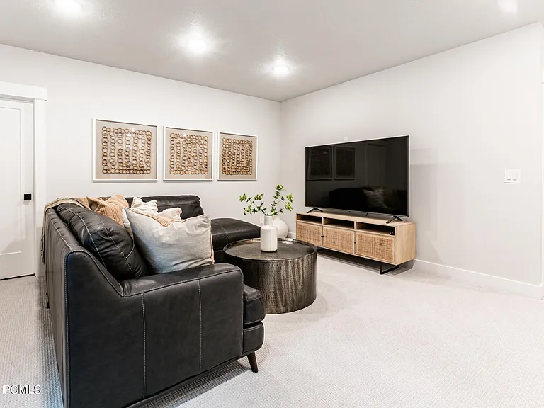 6518 Purple Poppy Ln — Photo 22