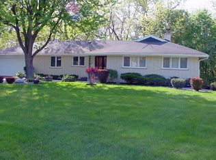 188 Chalet Ct, Crete, IL 60417