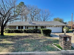 220 Syble Ln, Longview, TX 75605