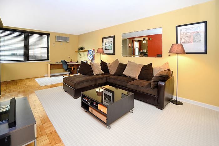 1st image of 2601 Pennsylvania Ave APT 125