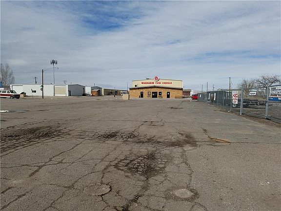 4th image of 401 Robertson Ave