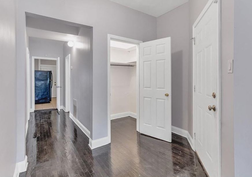1st image of 6123 S Eberhart Ave #1