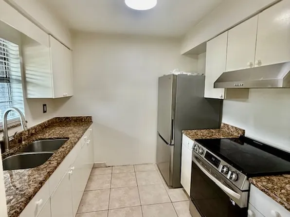 2003 Tidewater Ct, Tampa, FL 33619