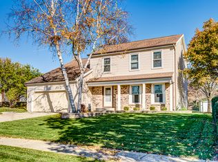 2303 Albright Ln, Wheaton, IL 60189