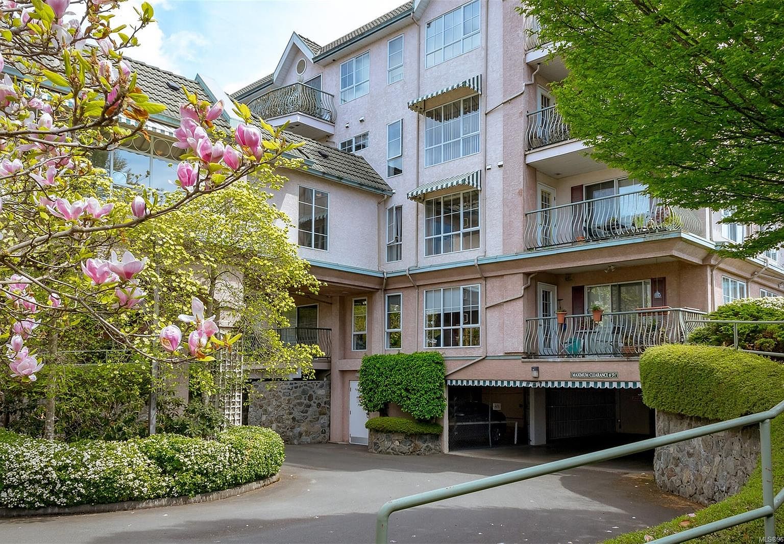 3133 Tillicum Rd 112, Victoria, BC V9A 2B4 MLS 967260 Zillow