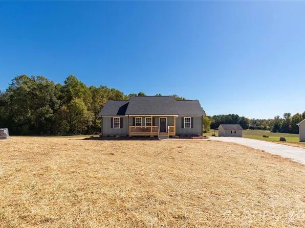 201 Springlake Rd, York, SC 29745