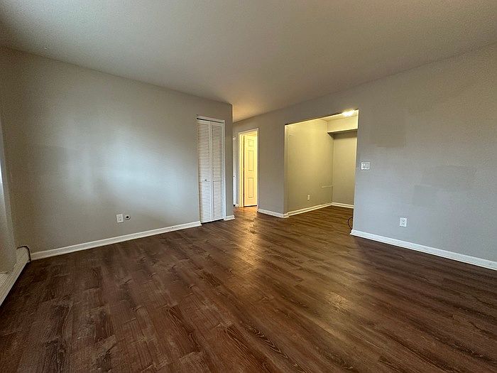 1710 E G Ave Kalamazoo MI Zillow