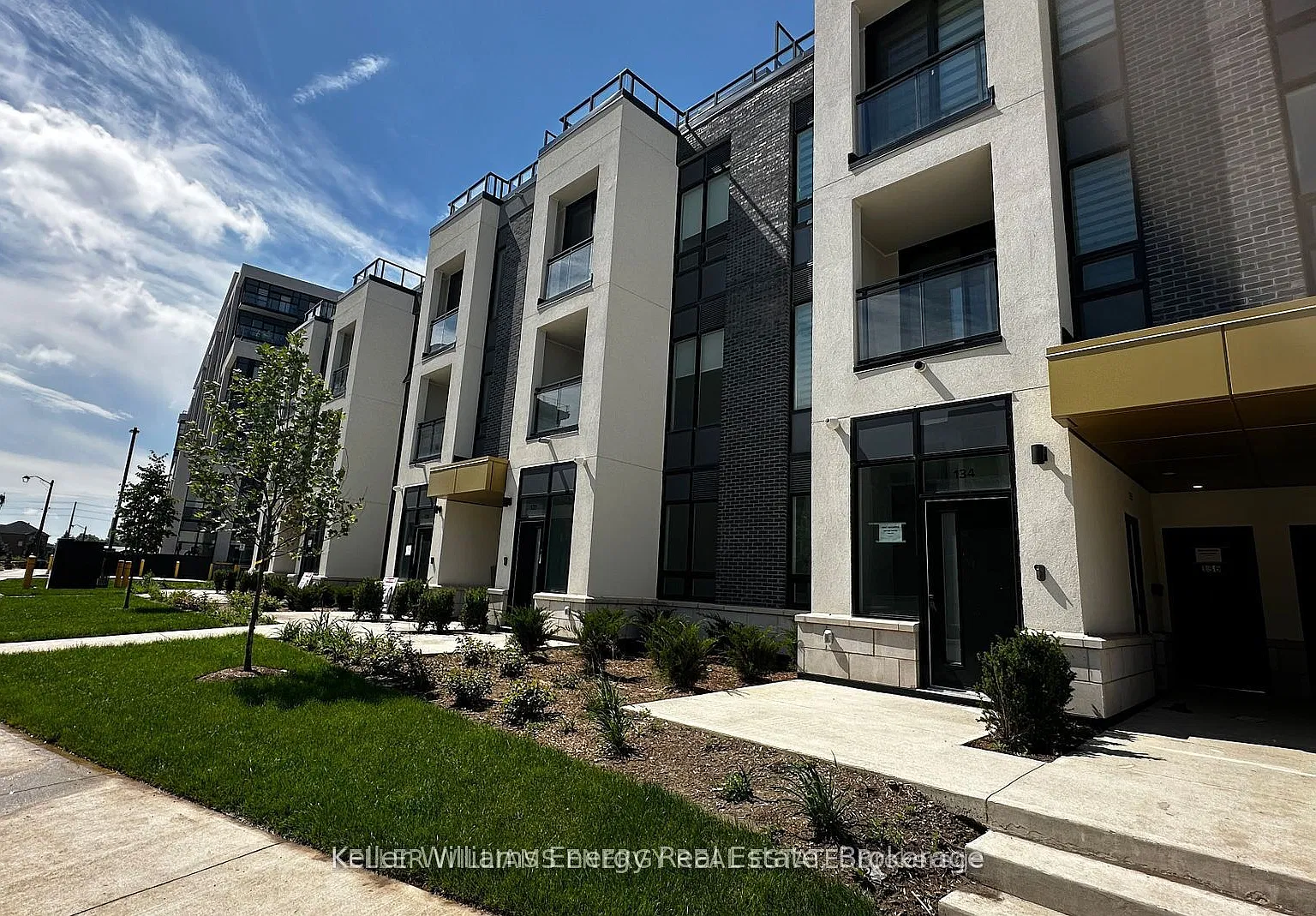 2 bed, $3,150 — Photo 1