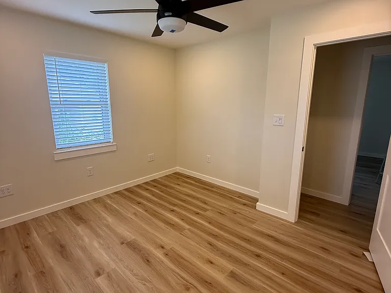 2360 Parkway Dr SE — Photo 18