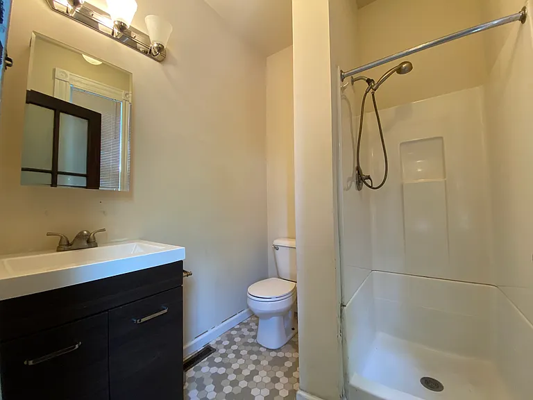 714 State St #2 — Photo 8