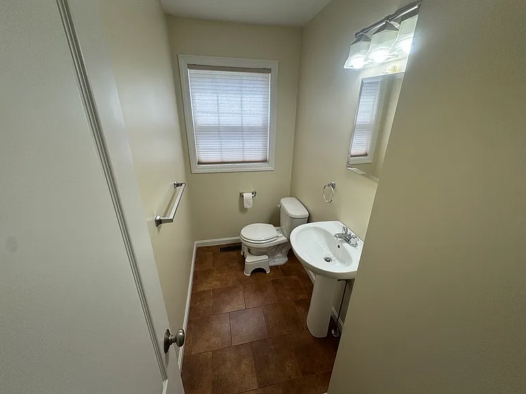 14 Merrimac Way #E — Photo 17