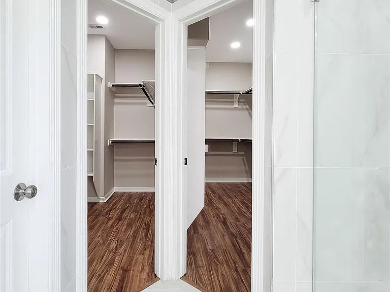 23111 Broad Springs Ct — Photo 29