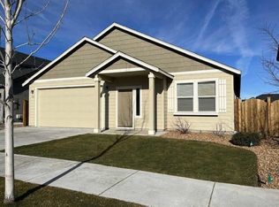 3747 SW Pumice Stone Ave, Redmond, OR 97756