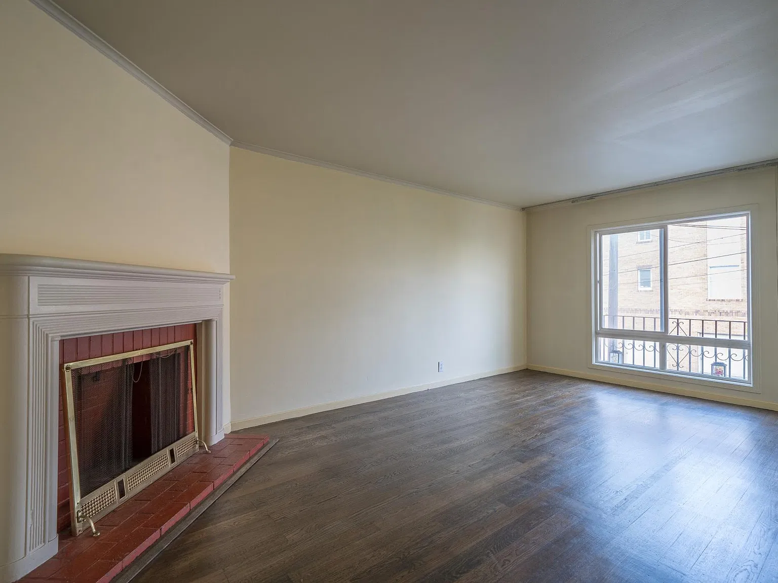 2 bed, 1100 sqft, $3,100 — Photo 2