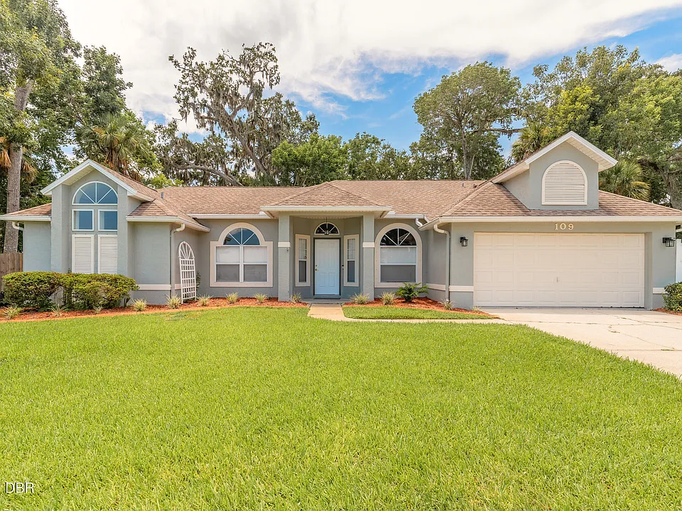 109 Brookhollow Cir