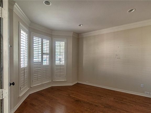 2nd image of 4041 Heron Cove Ln