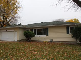 1445 Austin Rd, Owatonna, MN 55060
