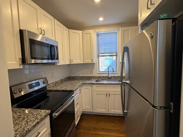 2017 Commonwealth Ave #6L, Brighton, MA 02135