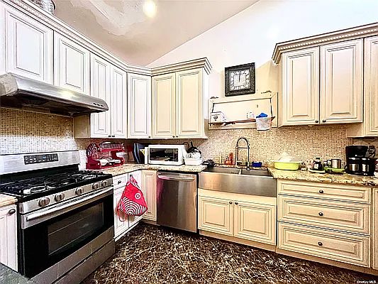1st image of 121-16 Keel Ct #5