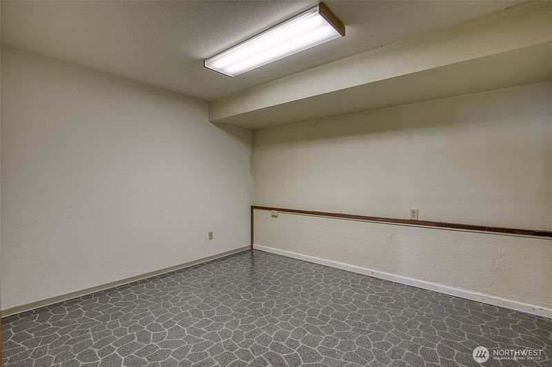 3rd image of 1497 E Ocean Shores Boulevard SW