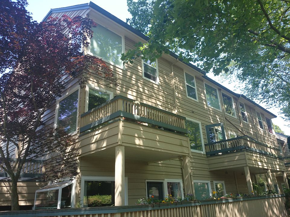 1st image of 1717 16th Ave Unit 22