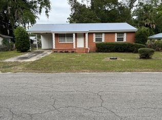 316 NE 8th St, Chiefland, FL 32626