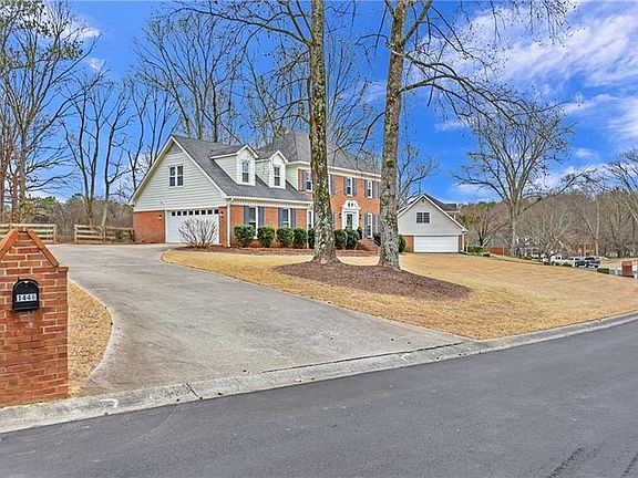 4th image of 1446 Watsons Pl