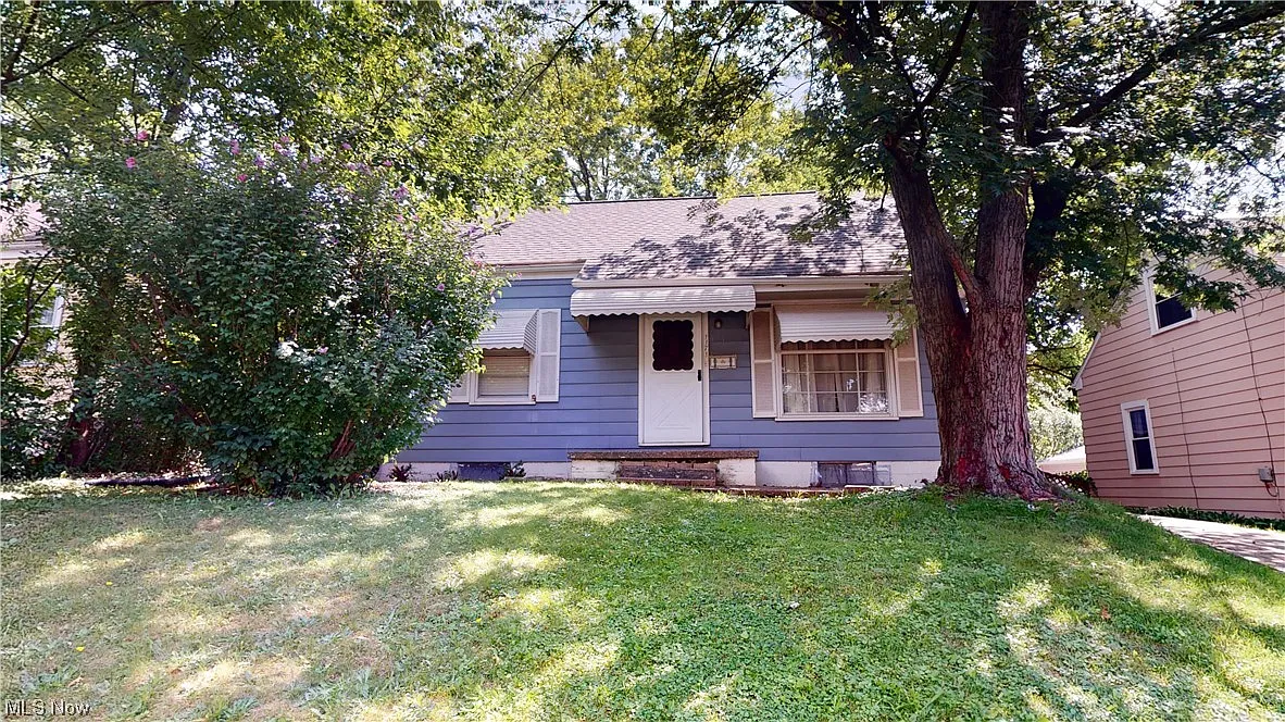 1171 Hilltop Dr photo 1