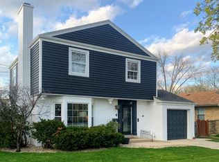 214 E Sibley St, Park Ridge, IL 60068