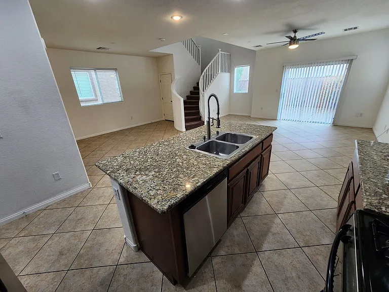8177 Misty Horizon Ct — Photo 13