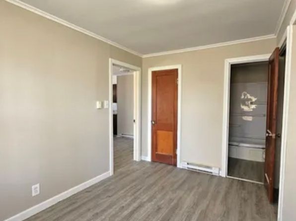 500 N Main St #4