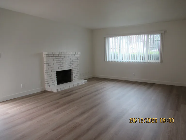 2 bed, 2.0 bath, 980 sqft, $2,200 — Photo 12