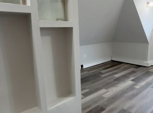 29 E Cottage St Floor 3, Dorchester, MA 02125