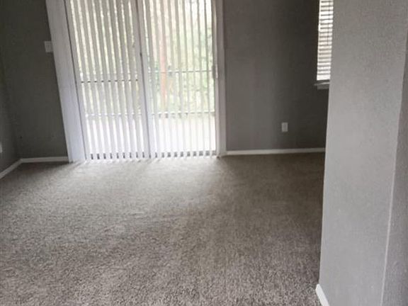 5th image of 2114 E Marshall Ave #205