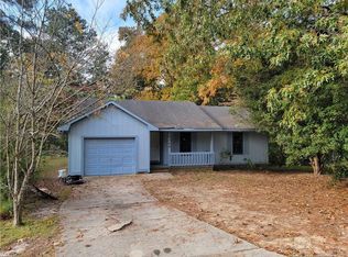 9309 Oak Meadow Ct, Fayetteville, NC 28314