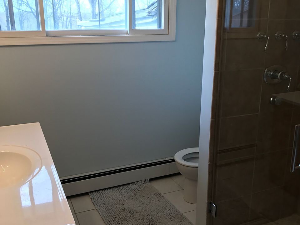 1st image of 1055 Crown Ave