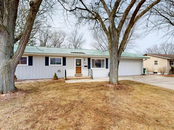 818 Sweeney ROAD, Edgerton, WI 53534