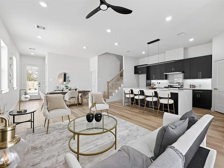 975 Highland Light Ln — Photo 8