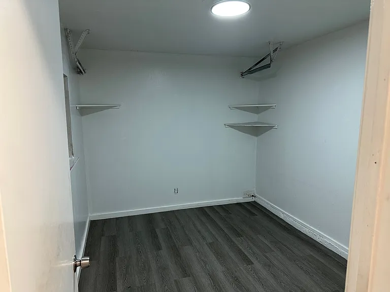 Extra Room Converted in Garage
