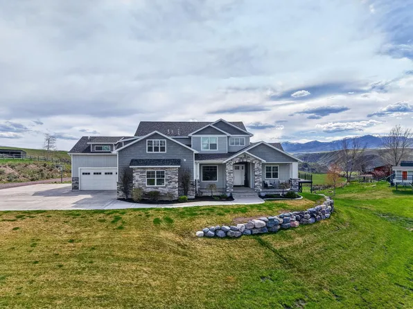 349 E Corwin Ln, Inkom, ID 83245