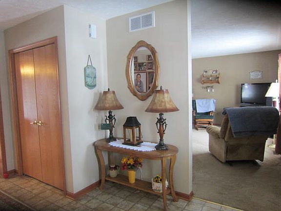 4th image of 949 Beechwood Dr