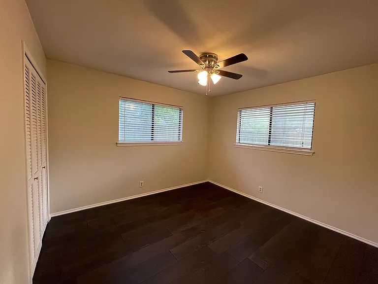 6158 Desert Trail St — Photo 12