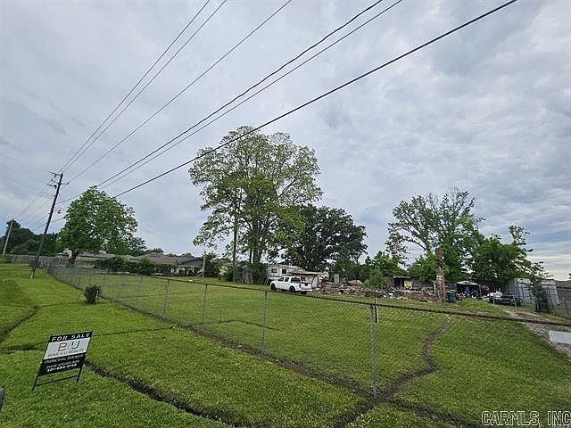 1st image of 5531 Roundtop Dr