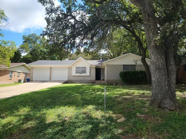 1006 Nancy Beth Dr, Kerrville, TX 78028