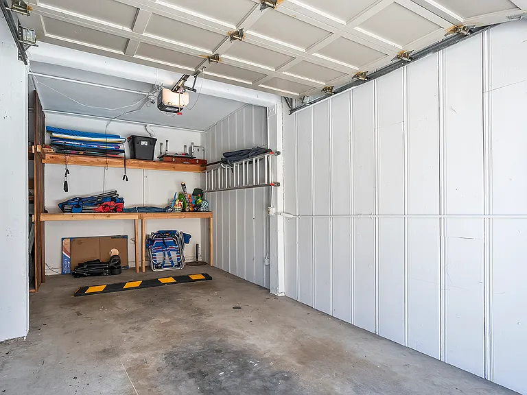 2827 Bayside Ln — Photo 40