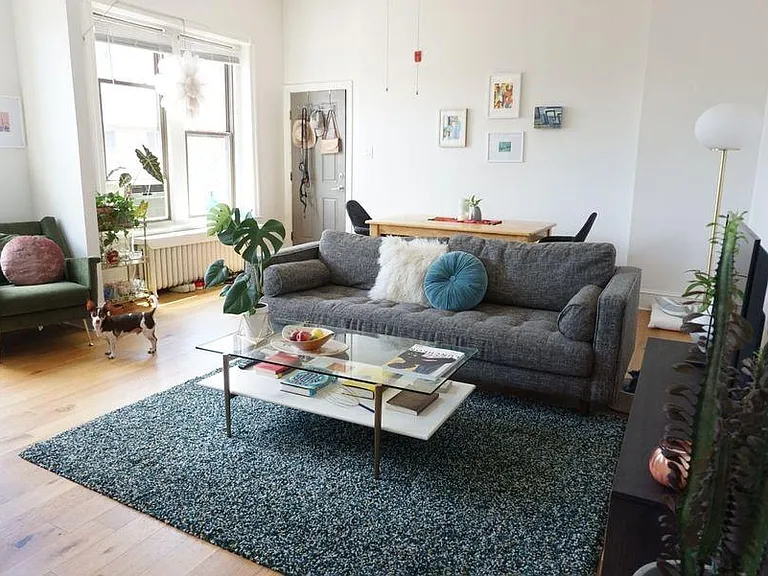 1443 S Broad St #1R — Photo 1